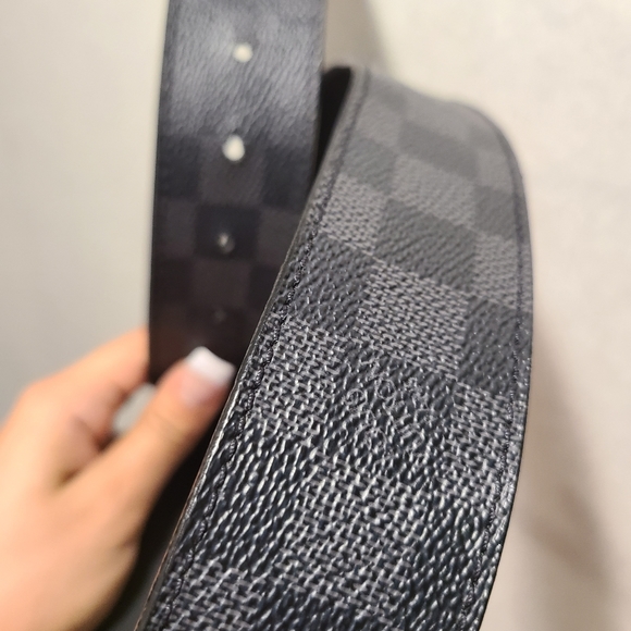 Louis Vuitton belt - Picture 2 of 8